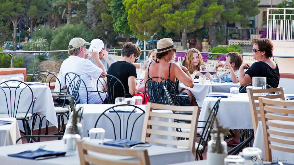 Bue Marino Hotel & Roof Lounge كالا غونوني المظهر الخارجي الصورة